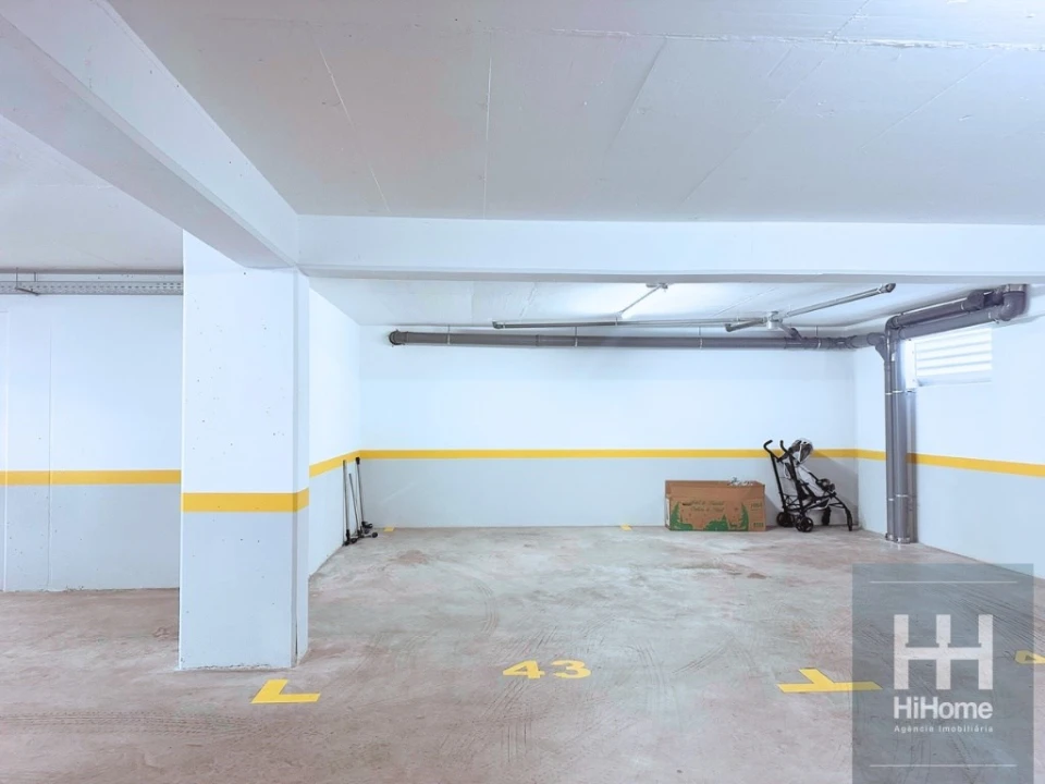 Apartamento T1 para Venda em São Martinho Foto 33