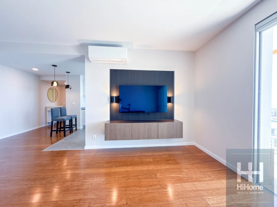 Apartamento T1 para Venda em São Martinho Foto 1