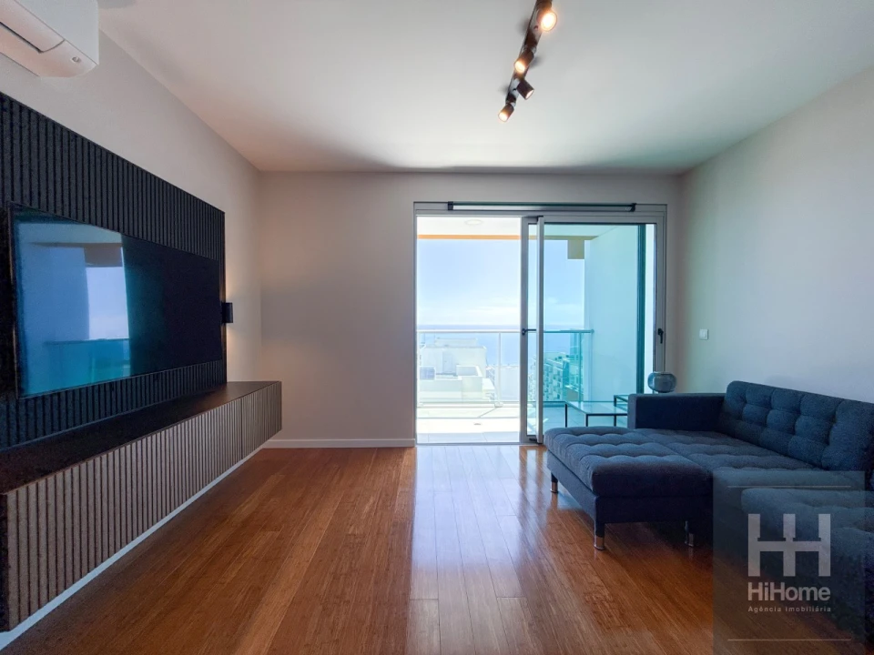 Apartamento T1 para Venda em São Martinho Foto 6