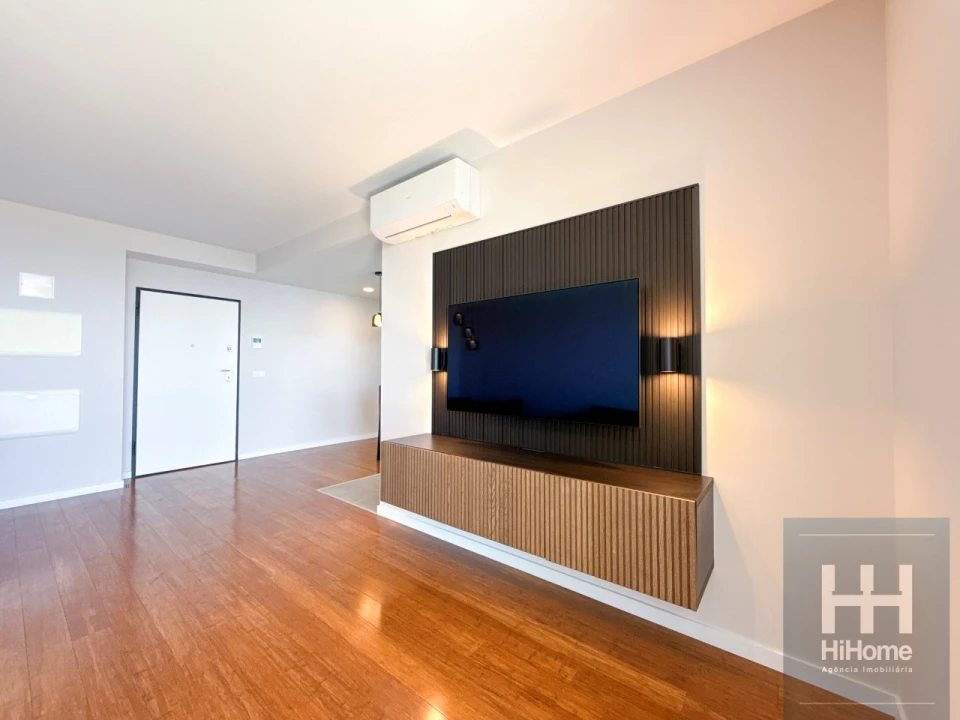 Apartamento T1 para Venda em São Martinho Foto 4