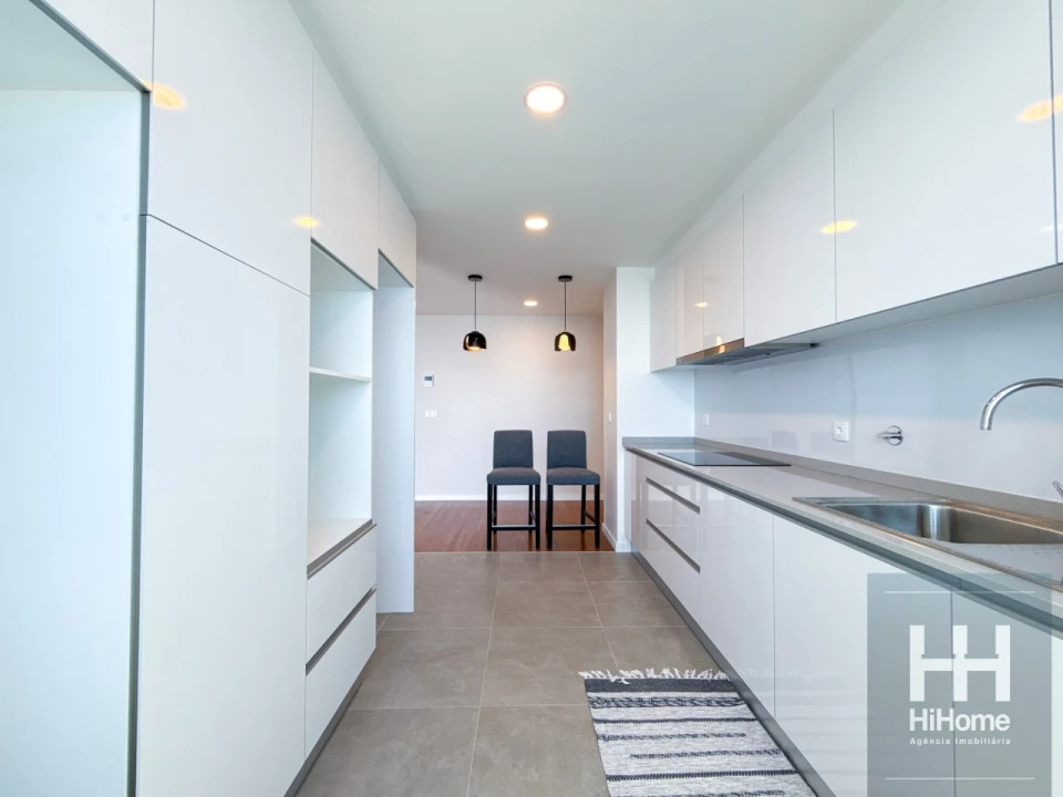 Apartamento T1 para Venda em São Martinho Foto 12