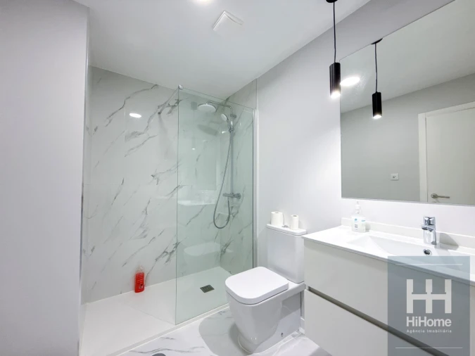 Apartamento T1 para Venda em São Martinho Foto 20