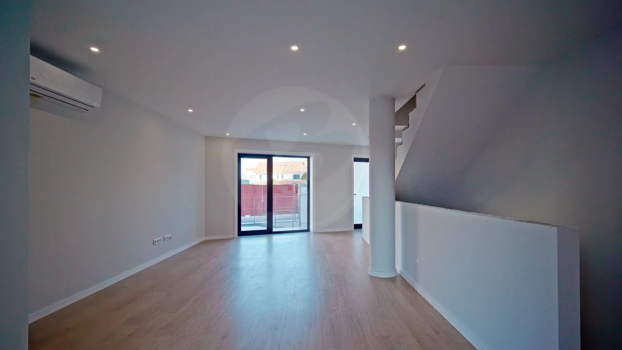 Moradia T3 para Venda em Póvoa de Varzim, Beiriz e Argivai Foto 1