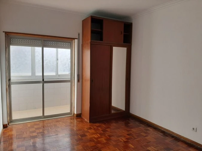 Apartamento T3 para Venda em Rio de Mouro Foto 11