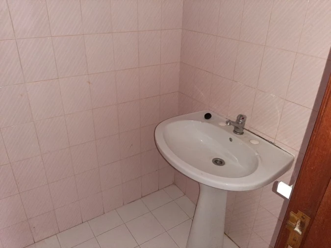 Apartamento T3 para Venda em Rio de Mouro Foto 13