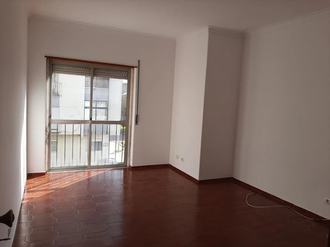Apartamento T3 para Venda em Rio de Mouro Foto 5