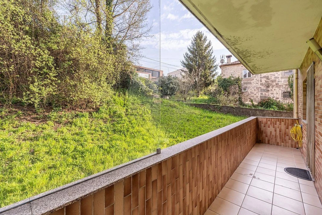 Apartamento T2 para Venda em Nogueiró e Tenões Foto 14