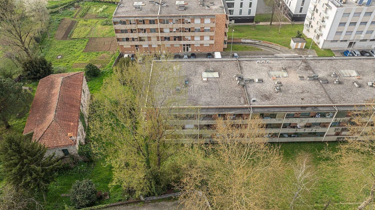 Apartamento T2 para Venda em Nogueiró e Tenões Foto 5