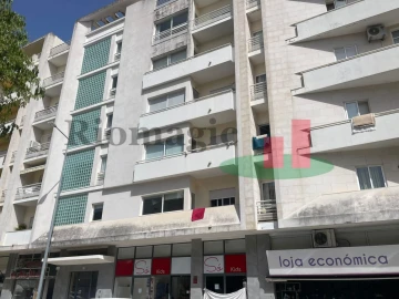 Garagem para Venda em Rio Maior