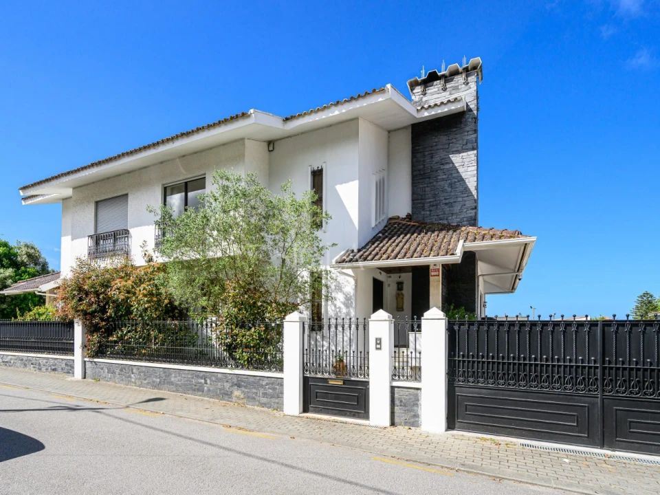 Moradia T3 para Venda em São Felix da Marinha Foto 4