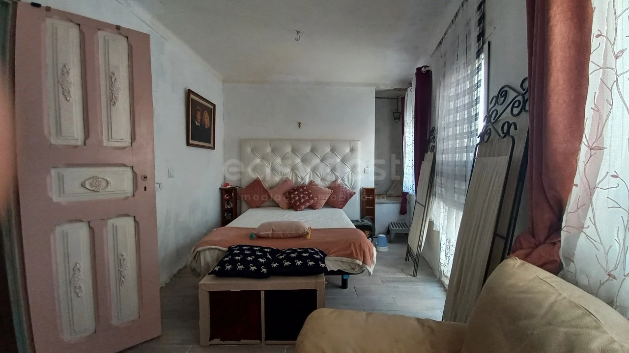 Moradia T1 para Venda em Madalena e Beselga Foto 6