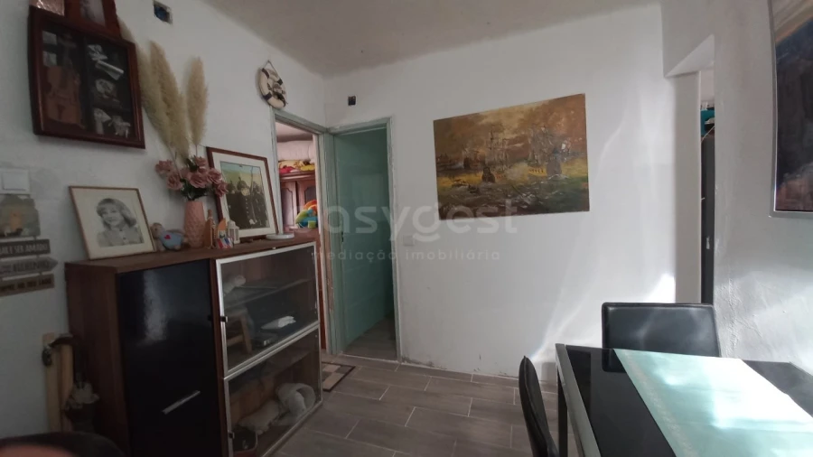 Moradia T1 para Venda em Madalena e Beselga Foto 4