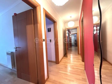 Apartamento T2 para Venda em Marvila