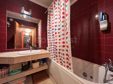 Apartamento T2 para Venda em Marvila