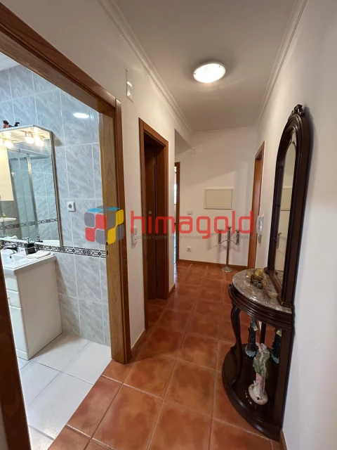 Moradia T5 para Venda em Porto de Mós - São João Baptista e São Pedro