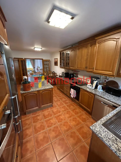 Moradia T5 para Venda em Porto de Mós - São João Baptista e São Pedro