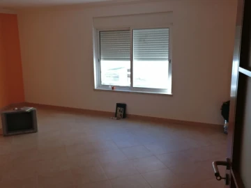 Apartamento T1 para Venda em Carregado e Cadafais