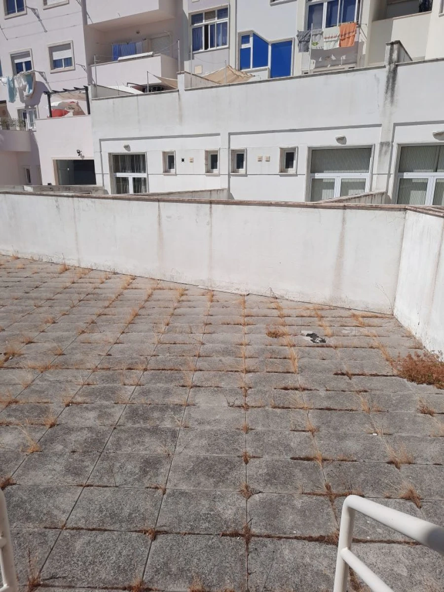 Apartamento T1 para Venda em Carregado e Cadafais Foto 9