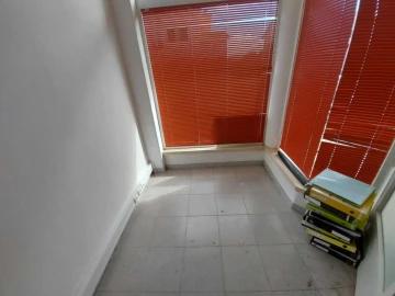 Loja para Venda em Nossa Senhora do Pópulo, Coto e São Gregório