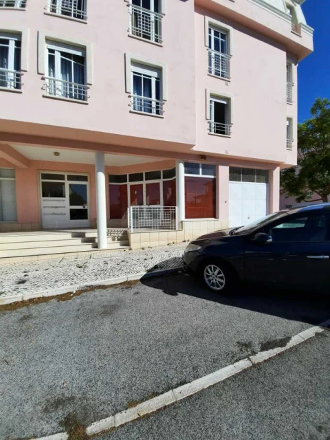 Loja para Venda em Nossa Senhora do Pópulo, Coto e São Gregório