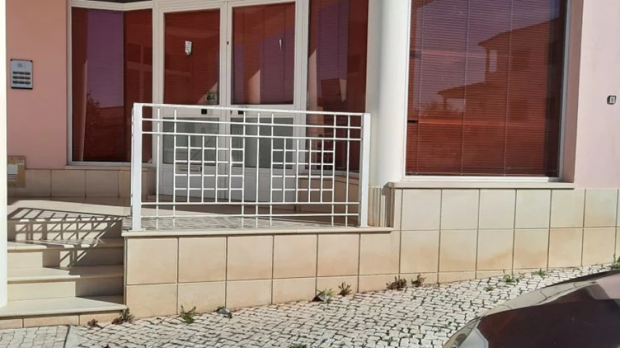 Loja para Venda em Nossa Senhora do Pópulo, Coto e São Gregório