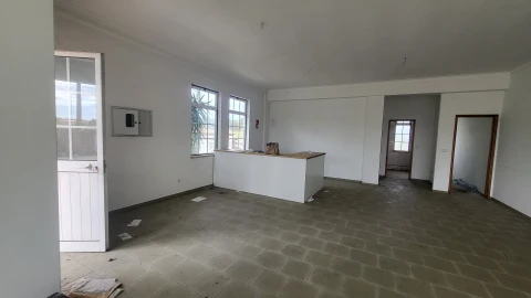 Loja para Venda em Marinha Grande