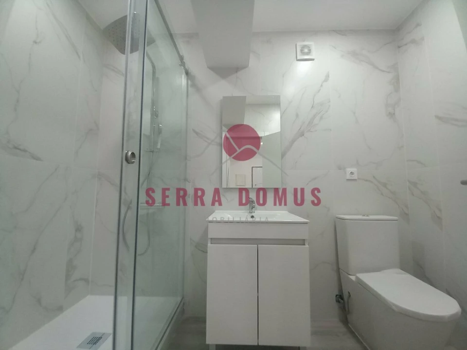 Apartamento T3 para Venda em Costa da Caparica Foto 19