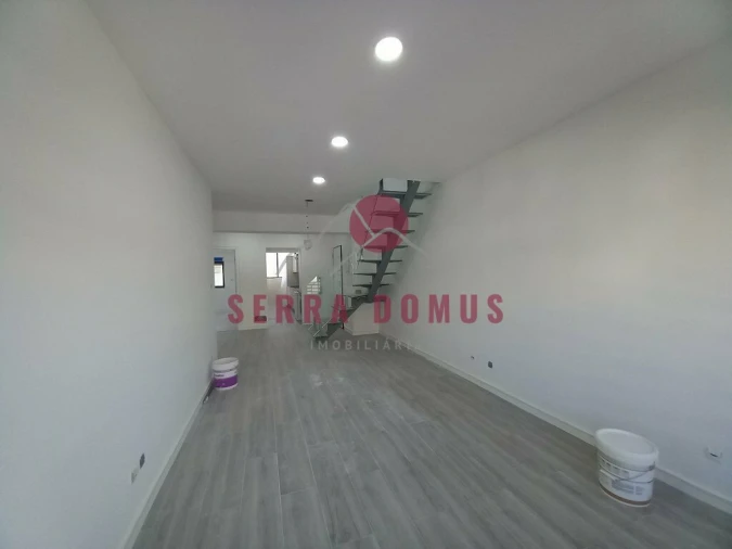 Apartamento T3 para Venda em Costa da Caparica Foto 10