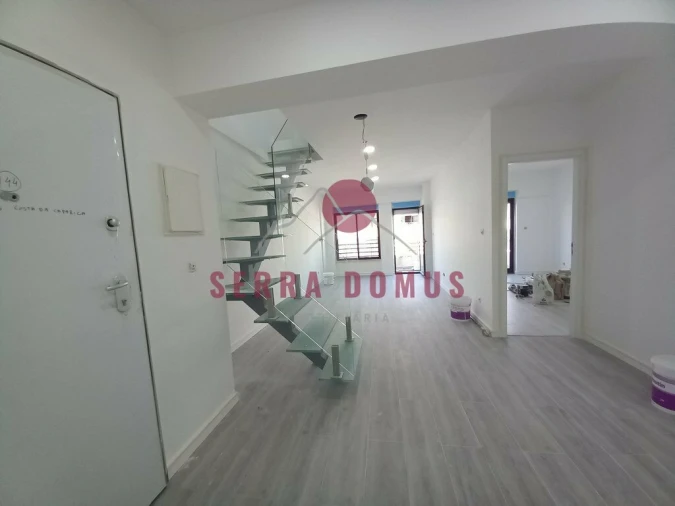 Apartamento T3 para Venda em Costa da Caparica Foto 2