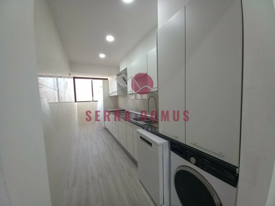 Apartamento T3 para Venda em Costa da Caparica Foto 12