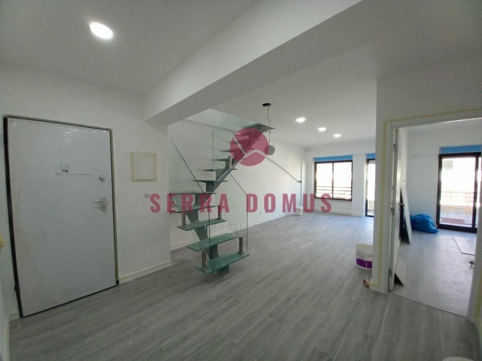 Apartamento T3 para Venda em Costa da Caparica Foto 3