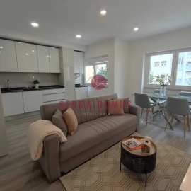 Apartamento T3 para Venda em São Vicente