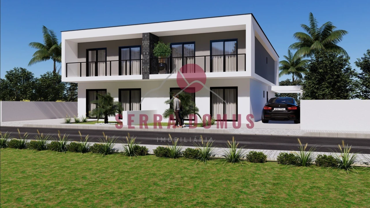 Moradia T4 para Venda em Fernao Ferro Foto 1
