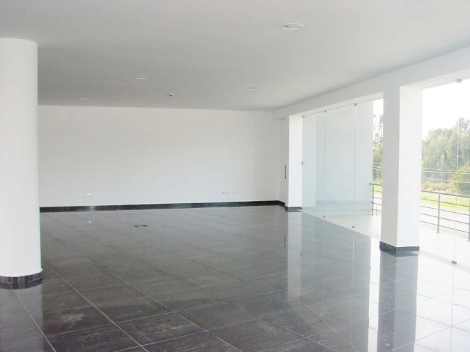 Loja para Arrendamento em Marrazes e Barosa Foto 7