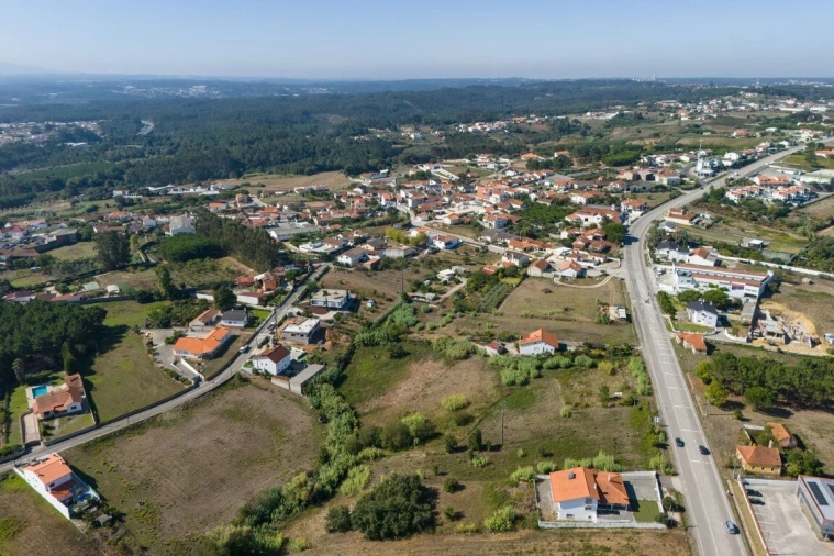 Terreno para Venda em Parceiros e Azoia Foto 11