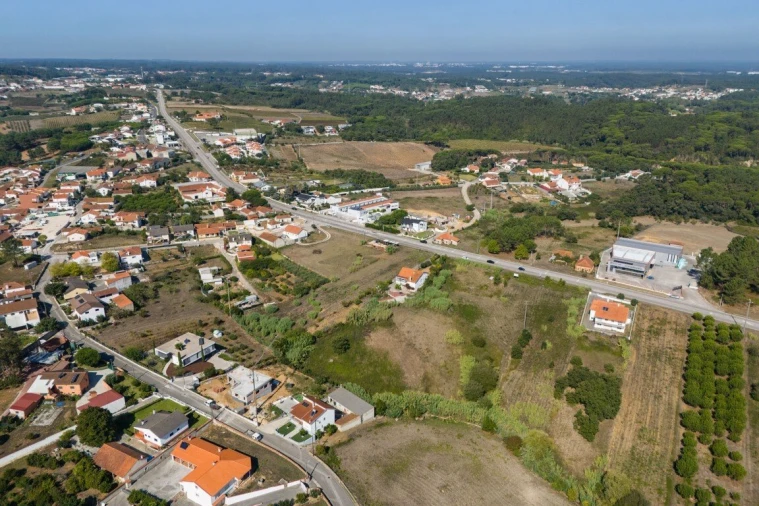 Terreno para Venda em Parceiros e Azoia Foto 15