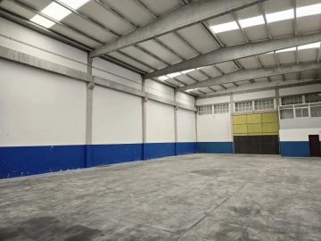 Armazém para Arrendamento em Aljubarrota