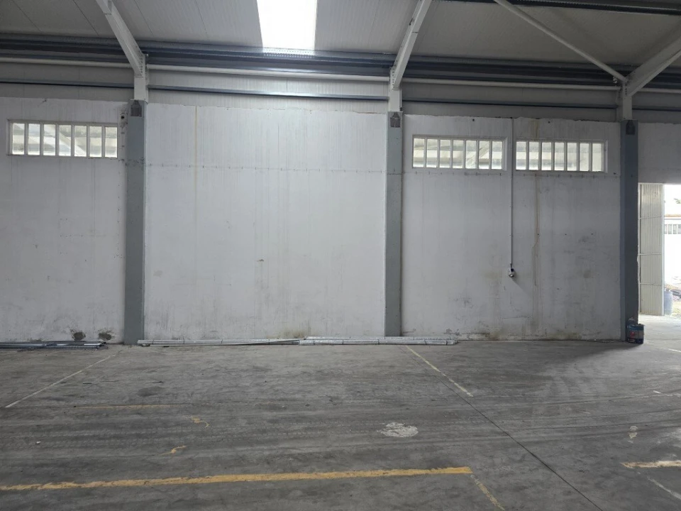 Armazém para Arrendamento em Batalha Foto 1