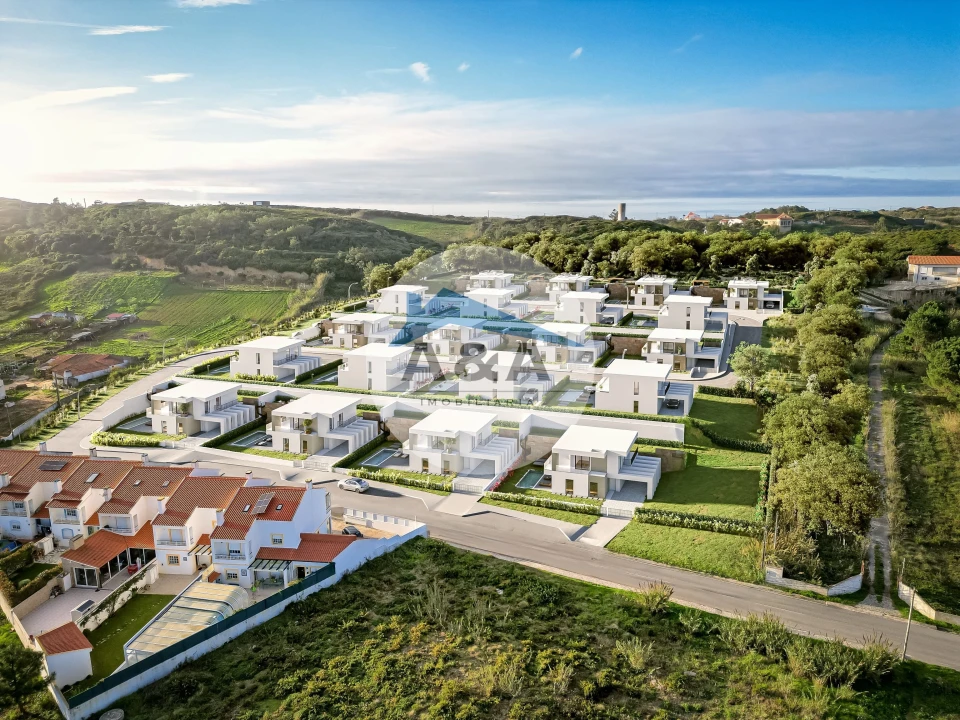 Moradia T3 para Venda em São Martinho do Porto Foto 1