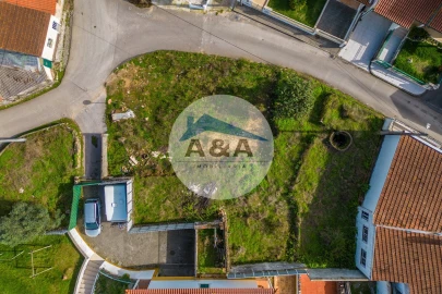 Terreno para Venda em Parceiros e Azoia