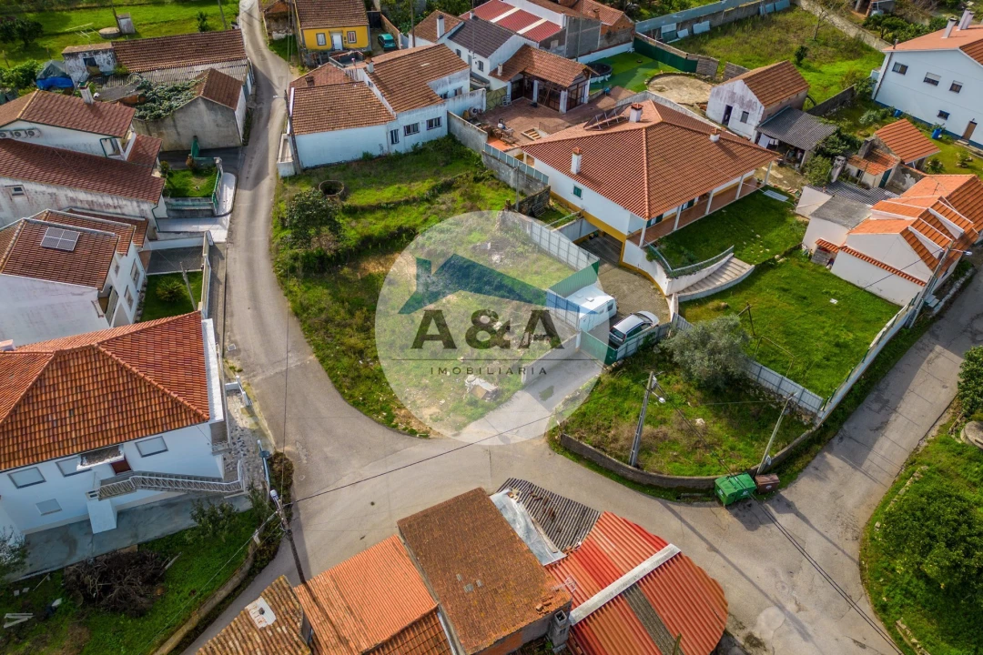 Terreno para Venda em Parceiros e Azoia Foto 9