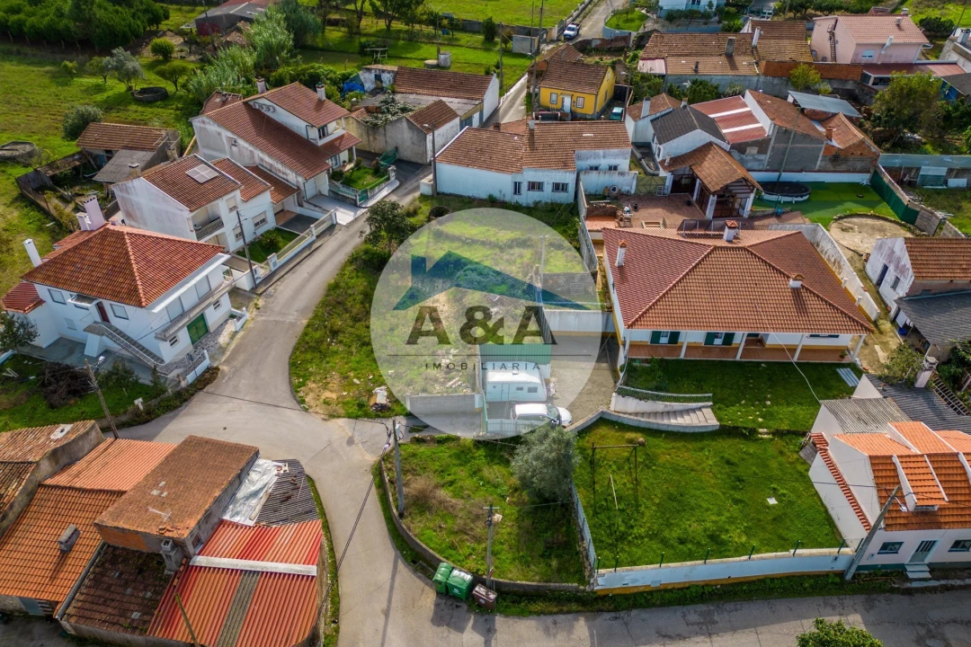 Terreno para Venda em Parceiros e Azoia Foto 10