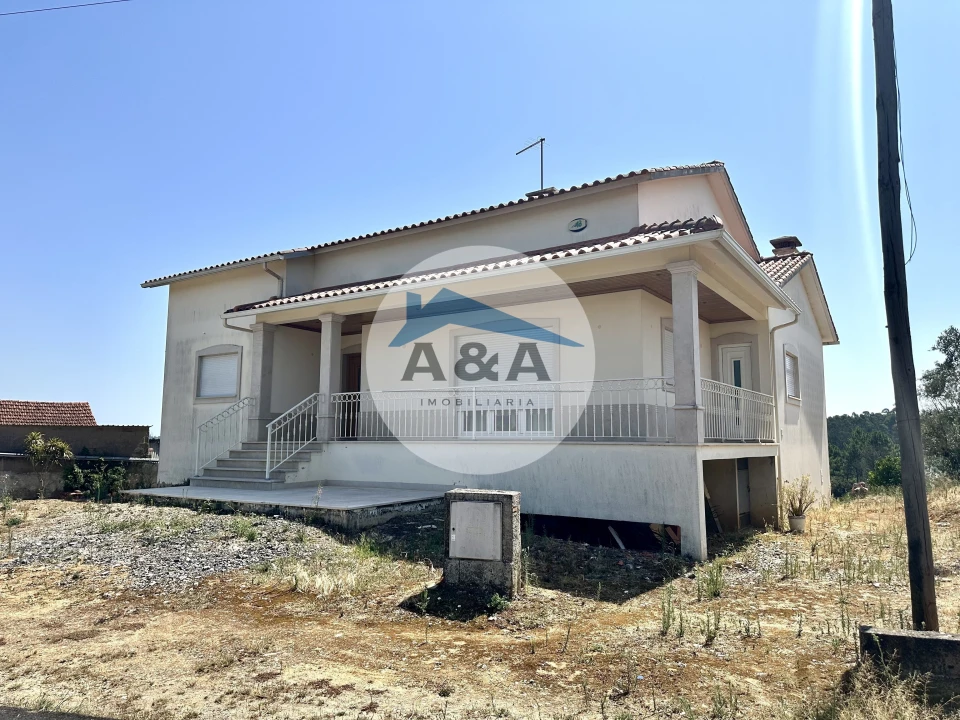 Moradia T3 para Venda em Atouguia Foto 10