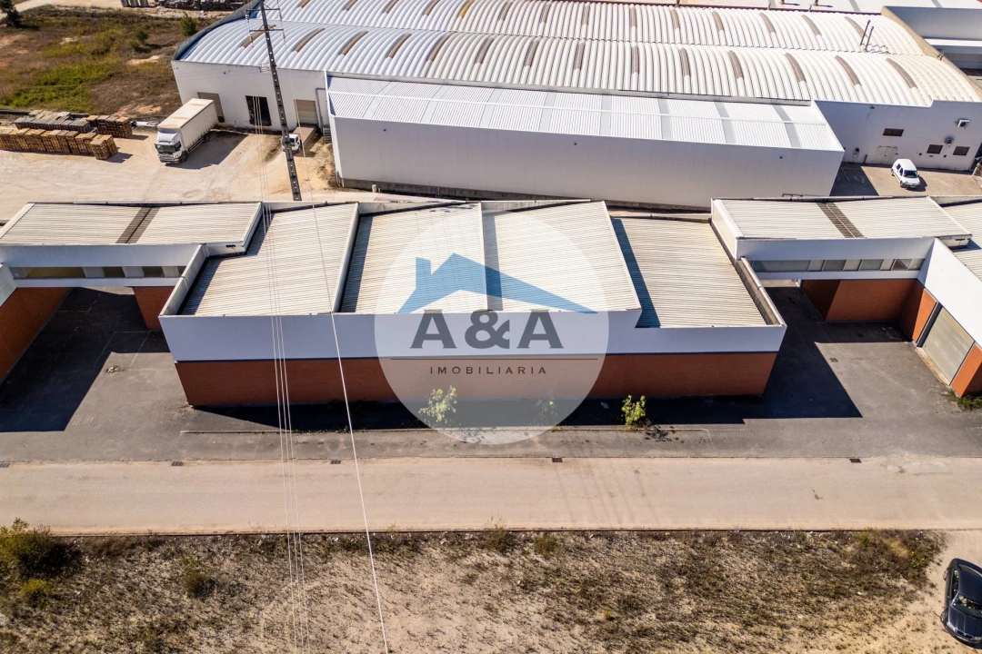 Armazém para Arrendamento em Pedreiras Foto 11