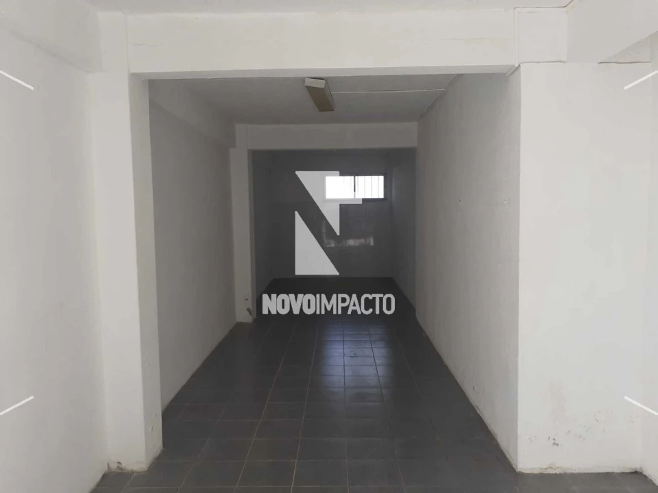 Garagem para Arrendamento em Montijo e Afonsoeiro Foto 2