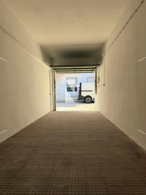 Garagem para Venda em Montijo e Afonsoeiro