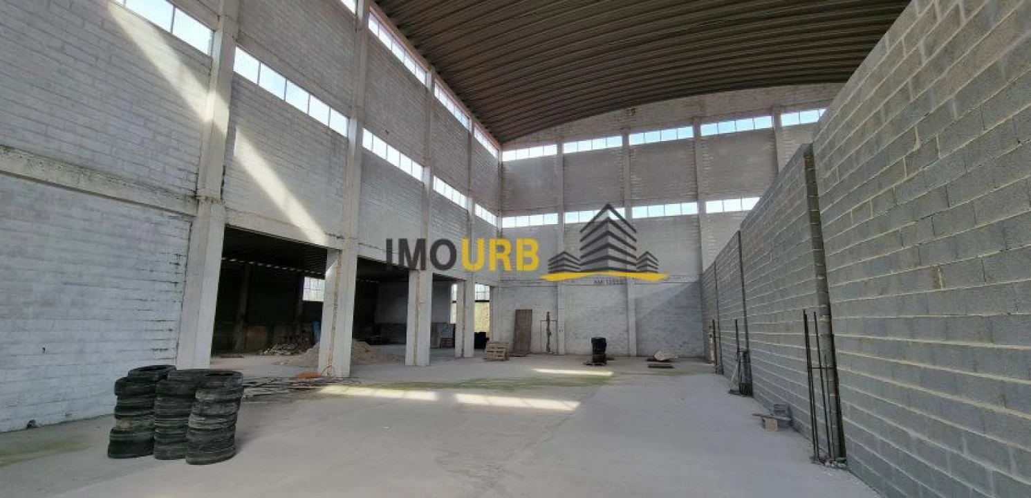 Armazém para Venda em Colmeias e Memória Foto 13