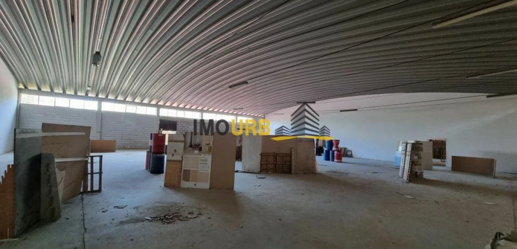 Armazém para Venda em Colmeias e Memória Foto 19