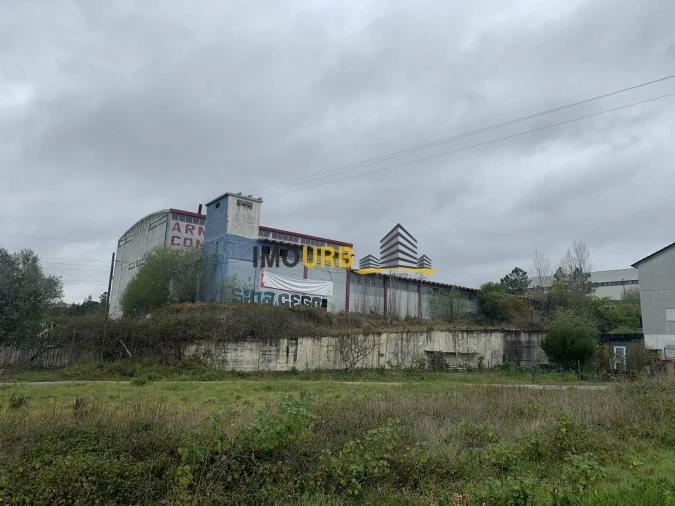 Armazém para Venda em Colmeias e Memória Foto 6