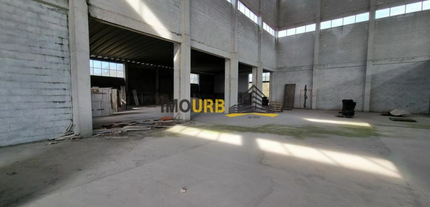 Armazém para Venda em Colmeias e Memória Foto 10